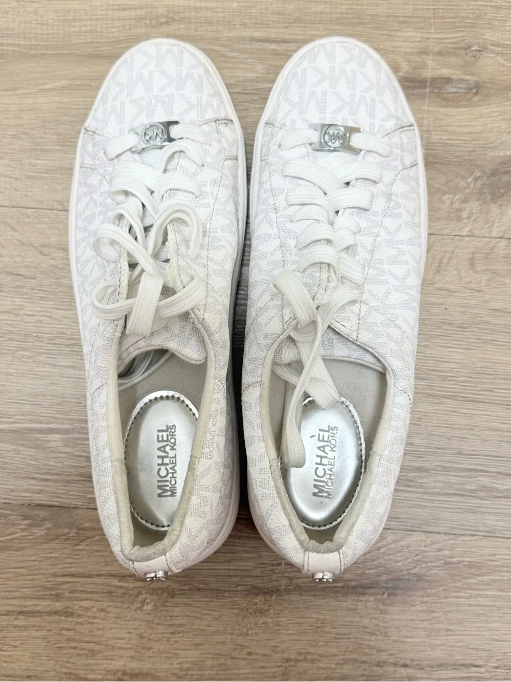 Michael Kors casual low